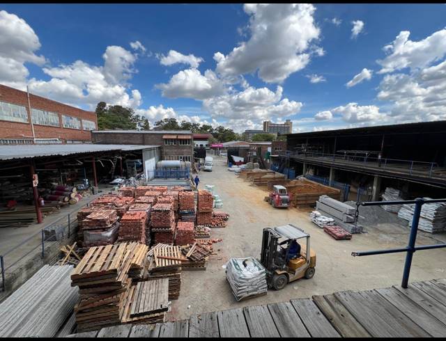 2,676M² WAREHOUSE FOR SALE IN STRIJDOMPARK